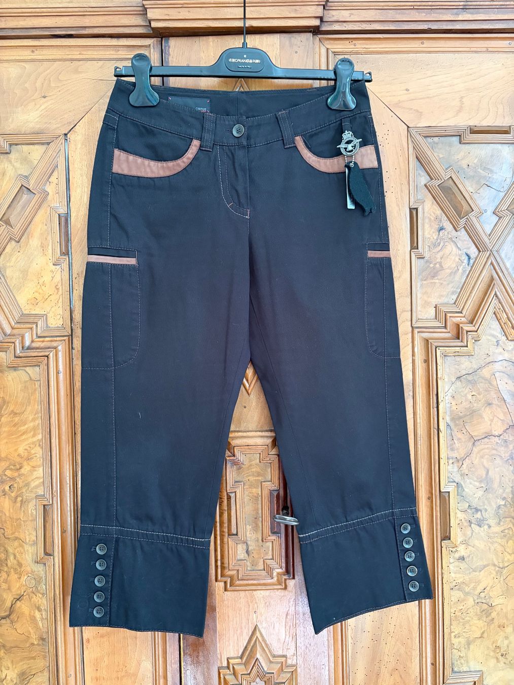 Cinque Pantaloni: CINQUE Capri-Hose 100% Baumwolle  Gr.36 NEU – Nuovo (secondo la descrizione) da Interlaken venduto da Bona55