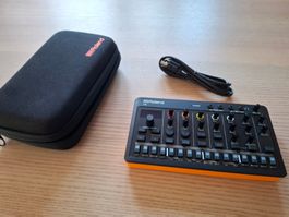 Roland Aira Compact T-8 Beat Machine + Case