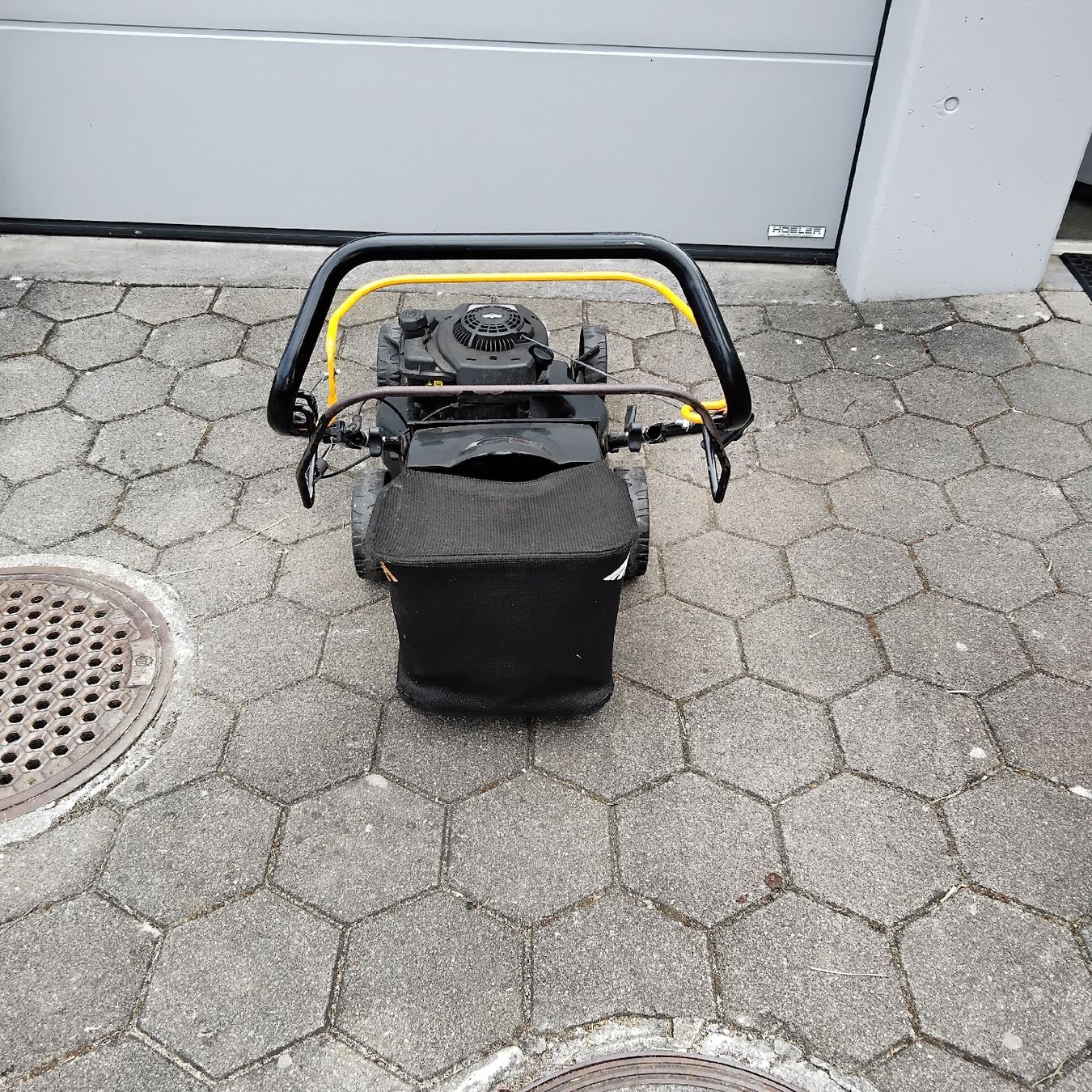 Tagliaerba: McCulloch Rasenmäher mit Briggs&Stratton 300 Motor  – Usato da Jonen venduto da Brokk 4