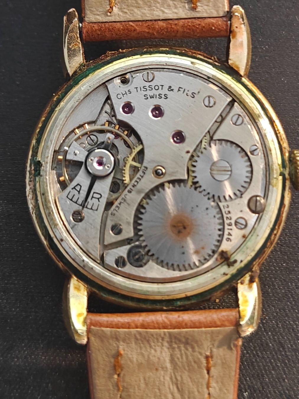 Tissot Montres: Montre Tissot automatique – D'occasion à Perrefitte par rog_x8kc 2