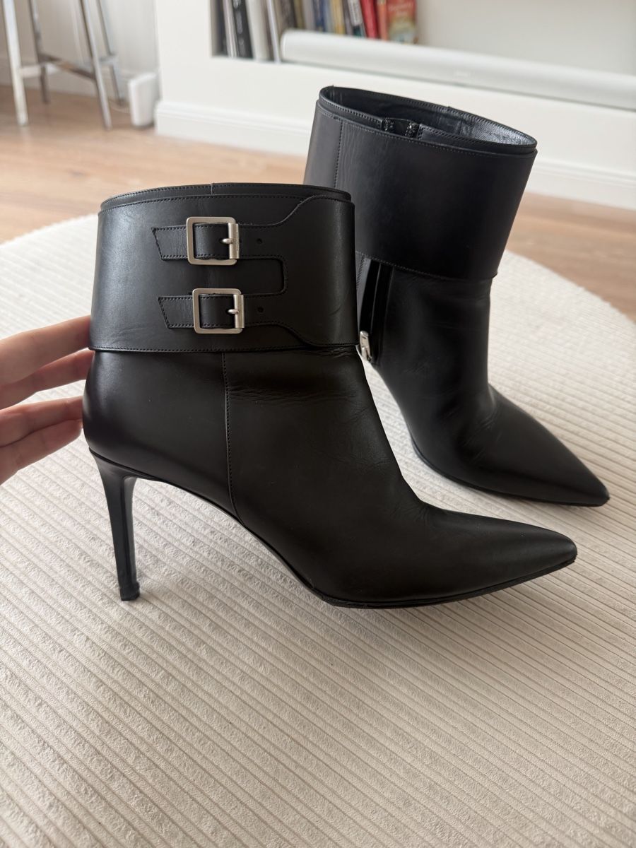 Saint Laurent Damenschuhe: Saint Laurent Stiefeletten Stiefel boots – Gebraucht aus Birmensdorf ZH von lakii338 1