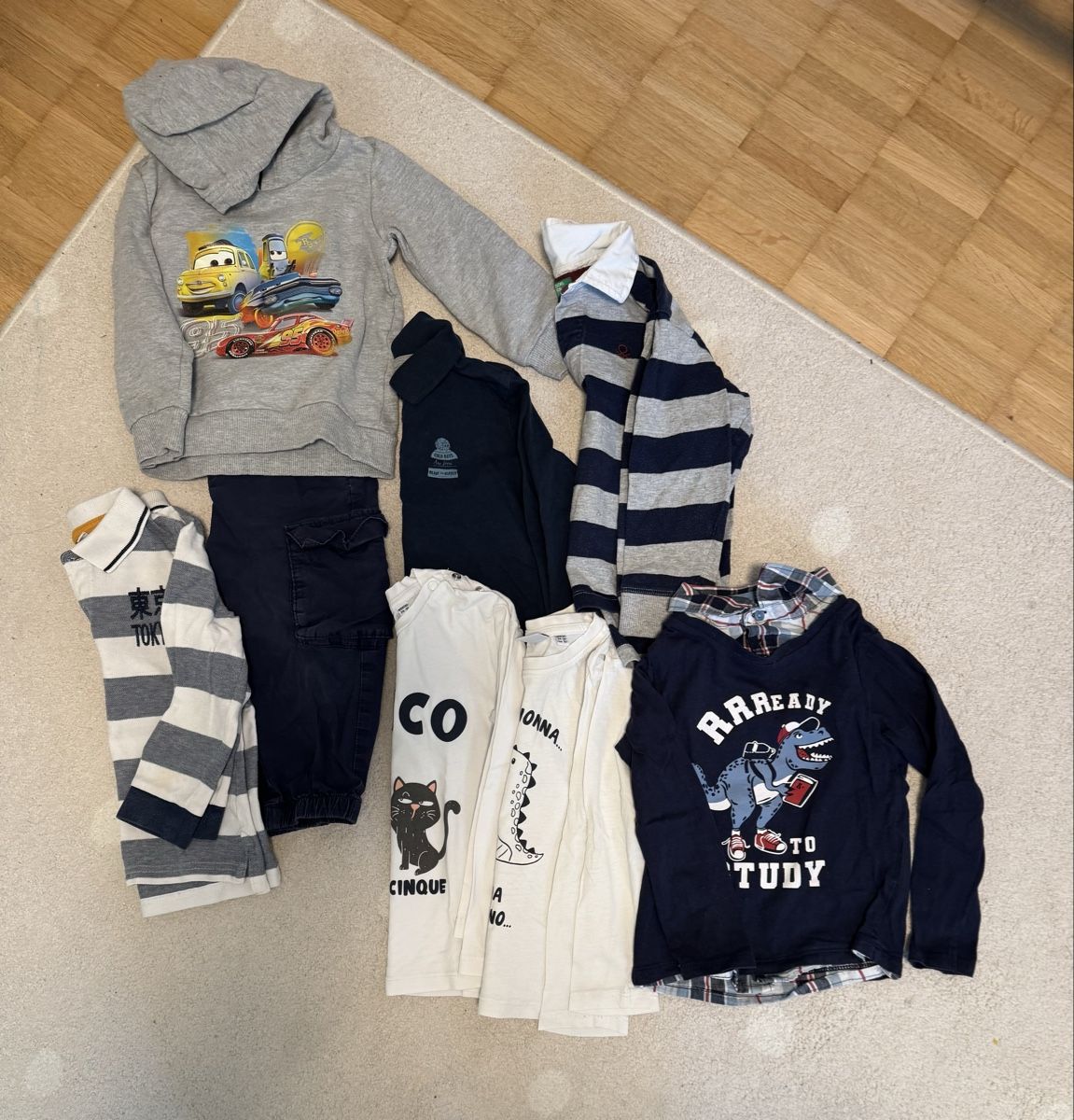 Lotti & Set di vestiti: Kleiderpaket Grösse 92/98 – Usato da Buchs ZH venduto da cin_vzl7