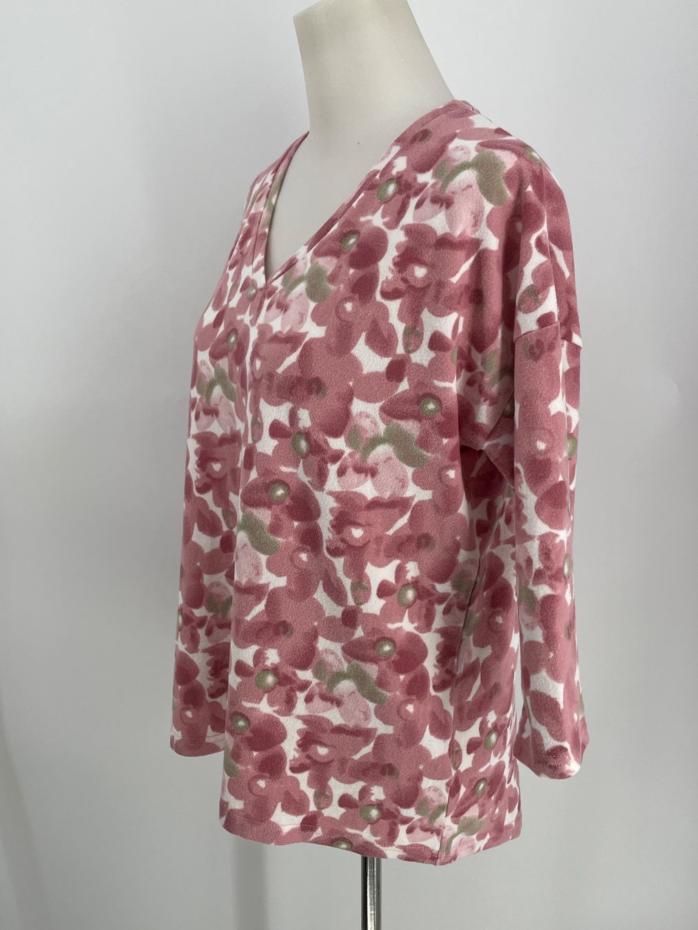 Maglioni & Felpe: Leichter flauschiger Pullover Gr. M – Usato da Auenstein venduto da moin. 1