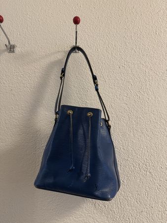 Louis Vuitton Epi Leder Noe Handtasche blau