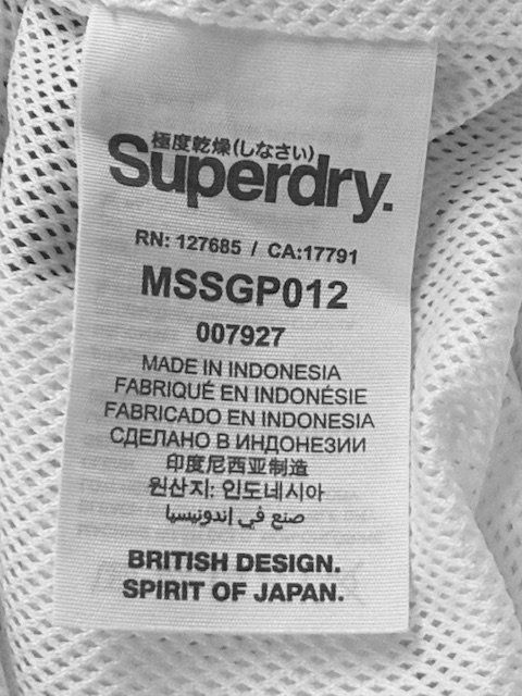 Superdry Pantaloni: Super Dry Short / Badehose / Freizeithose  Grün-Eierschale – Usato da Zollikon venduto da cyberbambi123 6