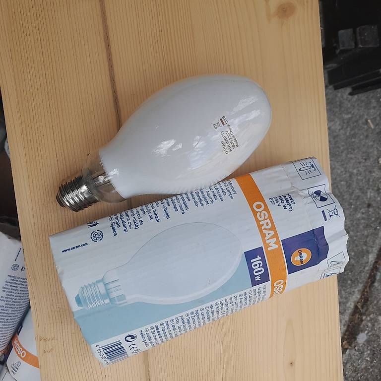 Osram Lampade: Lampen OSRAM 160W, 17 Stk. – Usato da Thörishaus venduto da Bauteilboerse_T-haus