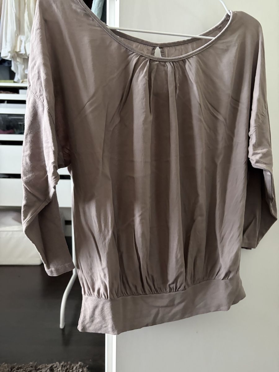 T-shirt: Shirt Oberteil  – Usato da Bolken venduto da viv_52qx 1