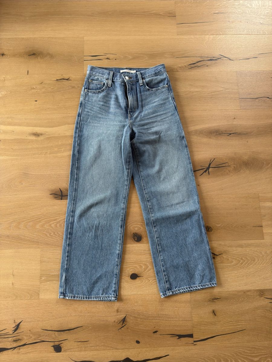 Levi's Jeans: Levi's Straight Leg Jeans – Nuovo (secondo la descrizione) da Felsberg venduto da fabjac 1