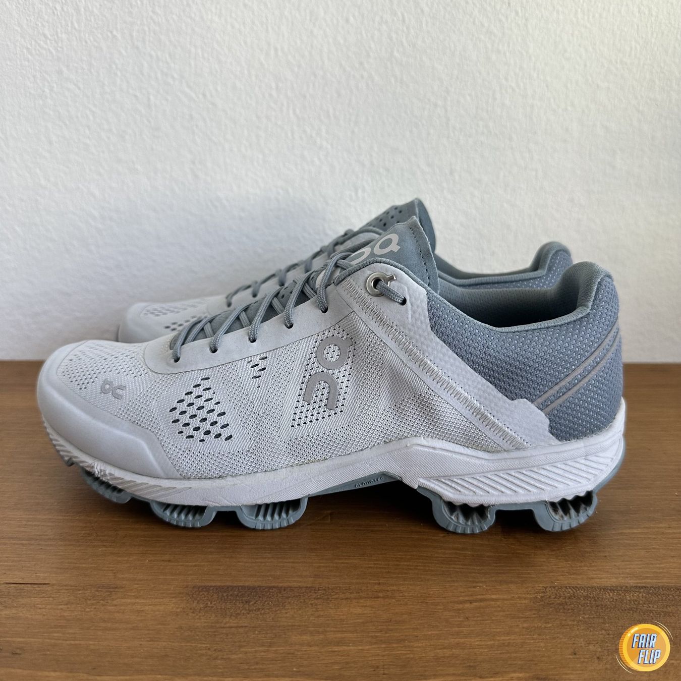 On Scarpe da donna: On Cloudsurfer Damen-Laufschuhe Gr. 38.5 – Usato da Luzern venduto da fairflip 1