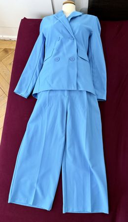 Ensemble tailleurs bleus