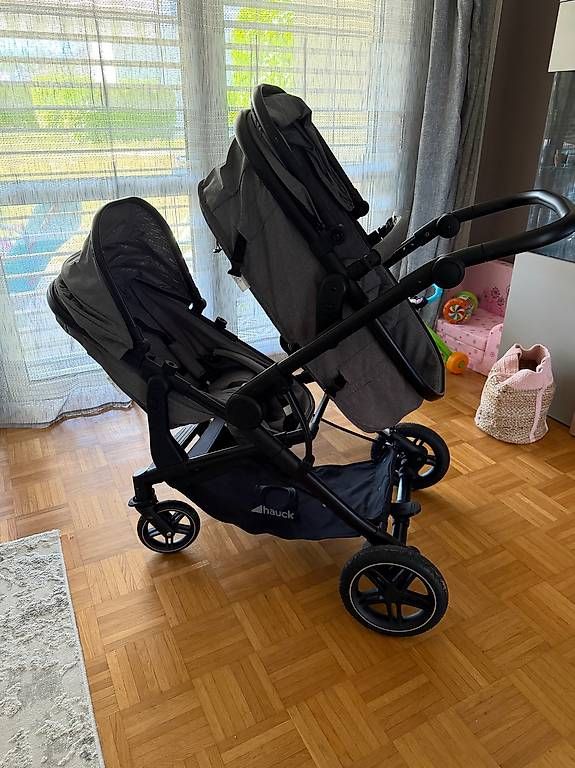 Hauck Kinderwagen: Hauk Zwillinge Kinderwagen – Gebraucht aus Oetwil am See von cla_tc86 1