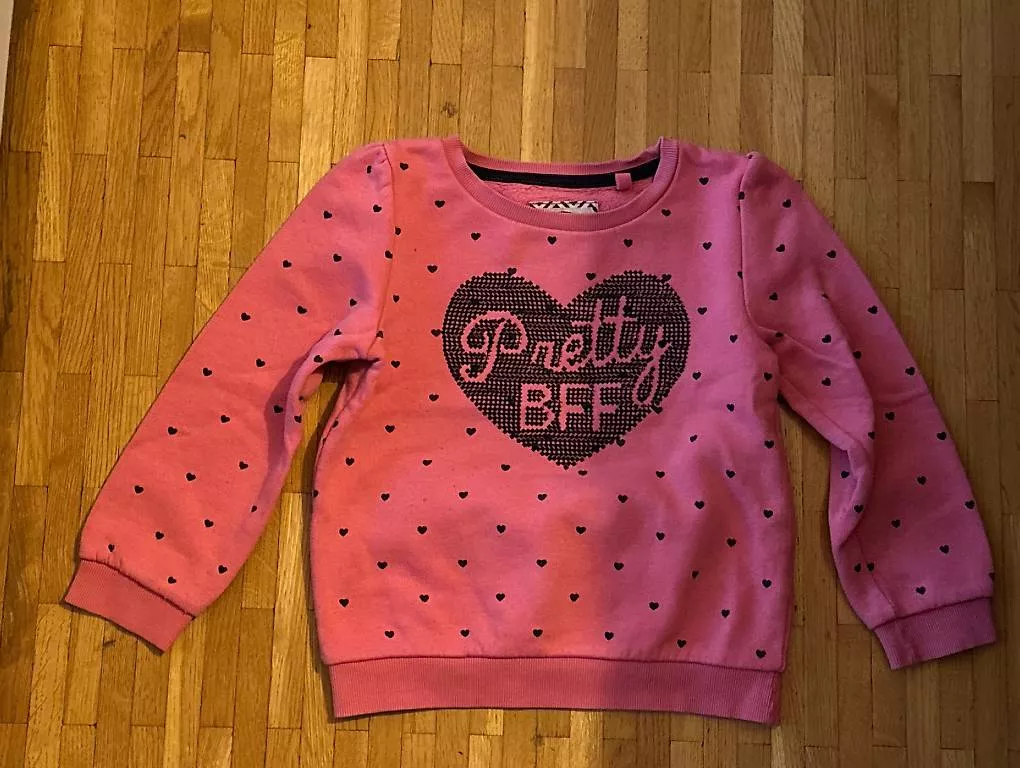 Maglioni & Felpe: Pull fille 5 ans  – Usato da Renens VD venduto da mary184 1