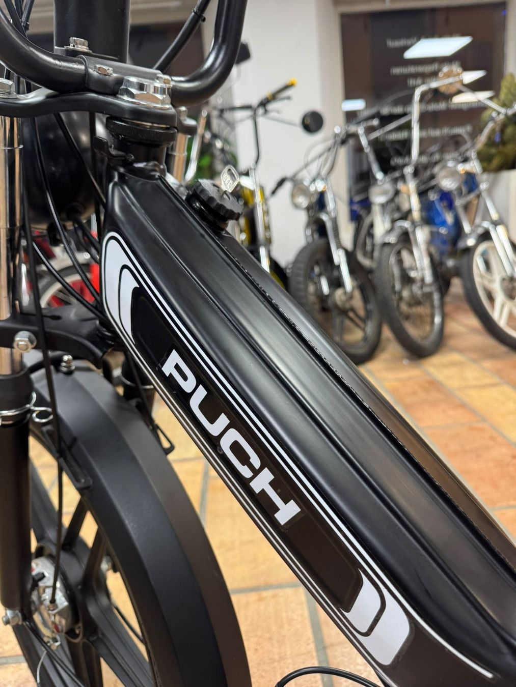 Puch Ciclomotori: Puch Maxi S mit Ausweis – Usato da Schmerikon venduto da Mofaparts 6