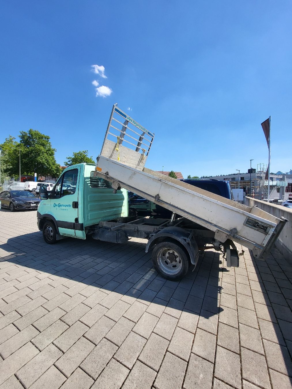 Iveco Veicoli commerciali: Lieferwagen Kipper Iveco Daily   – Usato da Effretikon venduto da Danelladekolicious 3