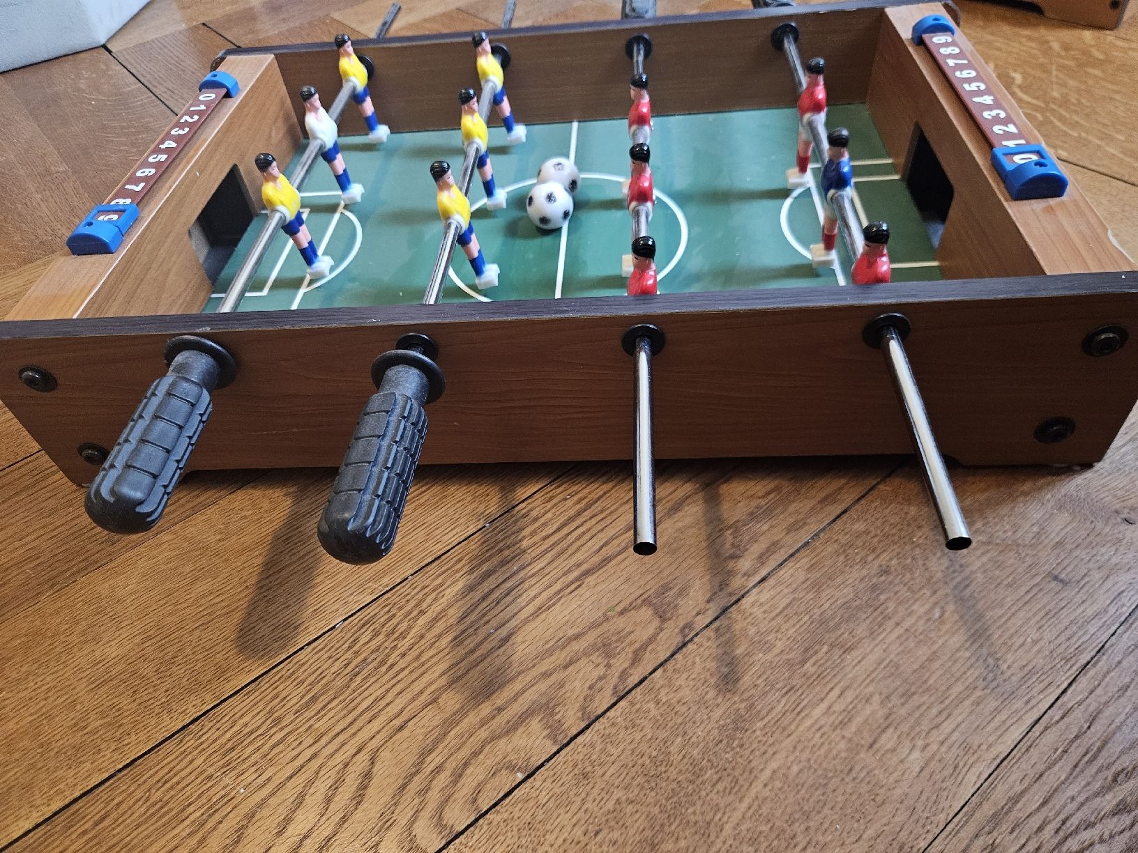 Spiele: Mini Tischkicker – Gebraucht aus Basel von lic_q9m2 2