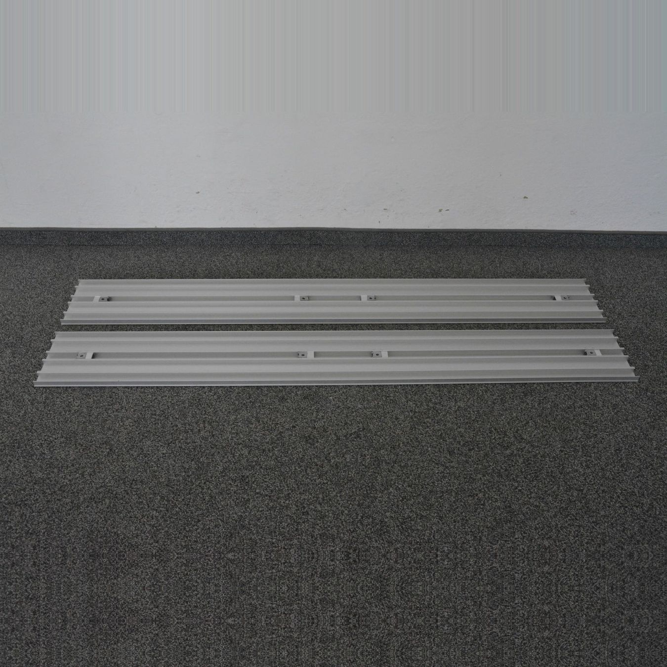 Scaffali: Denz D3 Alu-Abdeckungen 1600mm – Usato da Schönenwerd venduto da mcofficeshop 1