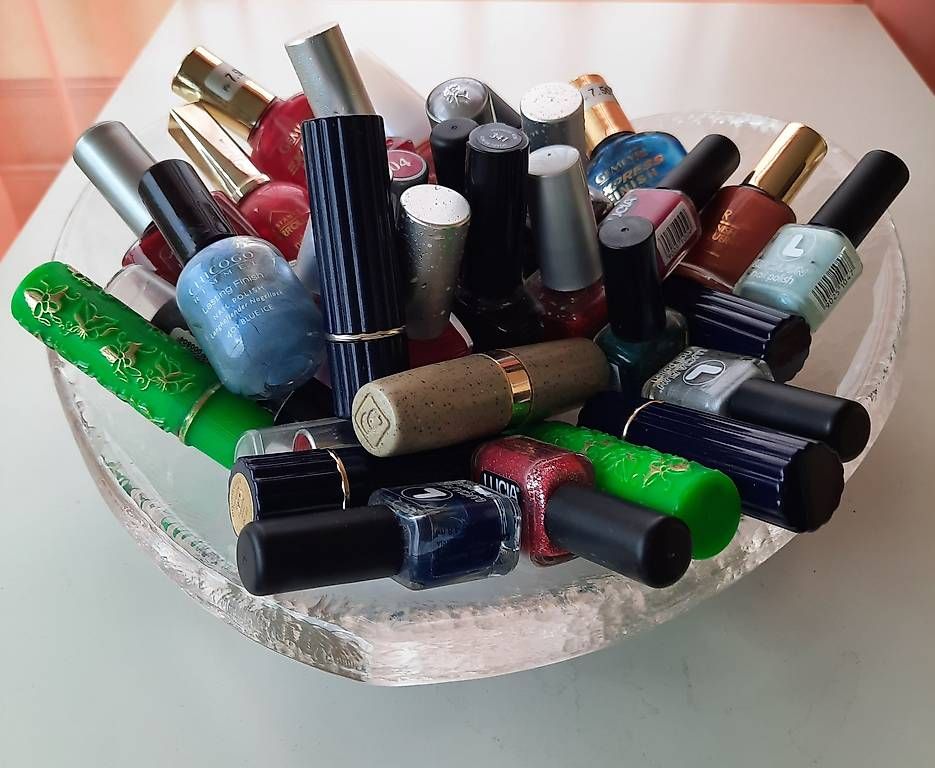 Kit bricolage: Nagellacke + Lippenstifte gebraucht, zum Basteln – Usato da Greifensee venduto da Snowtime 1