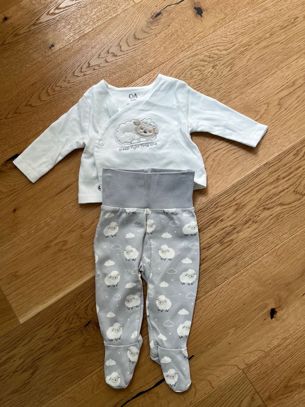 C&A Kleiderpakete & -sets: BabySet von C&A – Gebraucht aus Islikon von jul_76j2