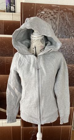 Sweatjacke/Hoodie grau mit Kapuze Gr.S/M