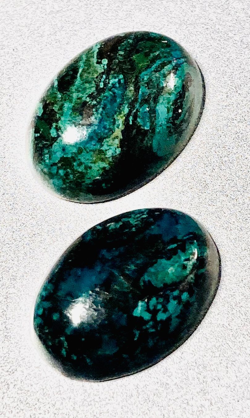Pietre preziose: Chrysokoll-Cabochons – Usato da Heimenschwand venduto da Beuggerts 1