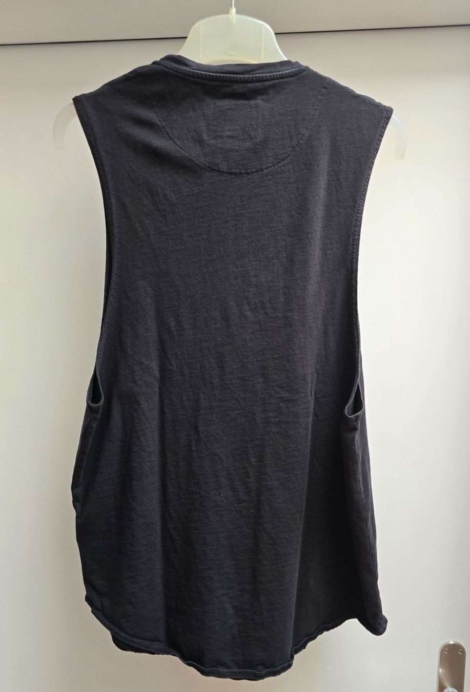 T-shirt: Tank Top SikSilk (M) black – Usato da Alpnach Dorf venduto da ben_zb29 3