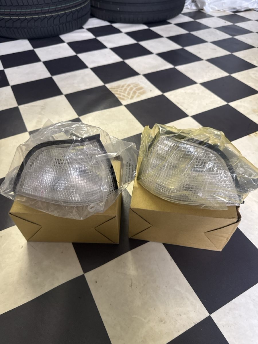 BMW Alle Autoersatzteile: Blinker BMW E36 Coupe – Neu und originalverpackt aus Gossau ZH von fabio024