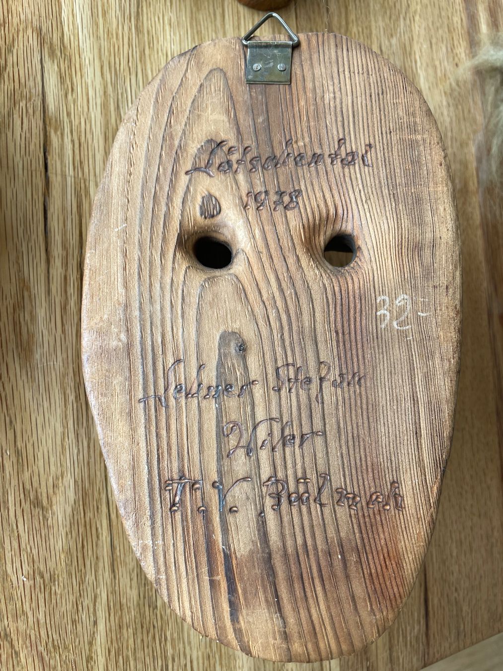 Masken: 7 Lötschentaler Holzmasken - Top! – Gebraucht aus Fidaz von Montifino 4