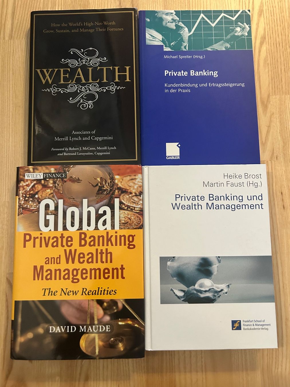 Libri: Fachbuchsammlung Wealth Management/Private Banking – Usato da Brüttisellen venduto da ThommyK