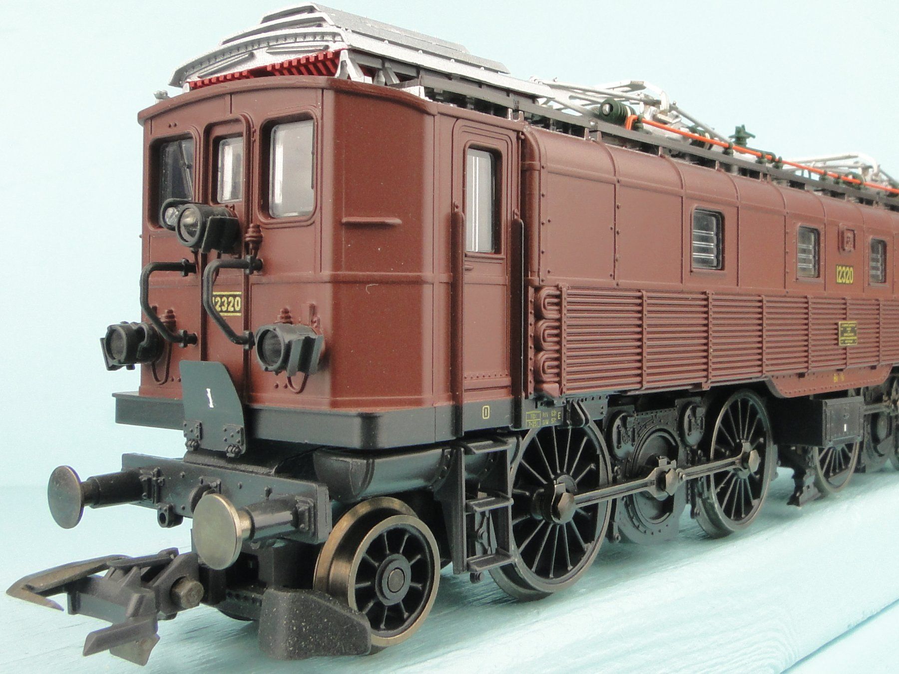 Roco Modellini di ferrovie: Roco 4191B SBB Be 4/6 braun – Usato da Bülach venduto da cann11