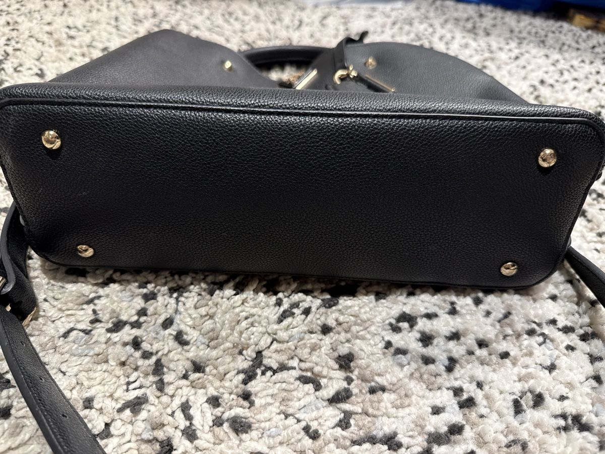 Guess Taschen für Damen: Guess Handtasche, Top Zustand, Herbst-Look! – Neu (gemäss Beschreibung) aus Neukirch-Egnach von Carmen1998 1