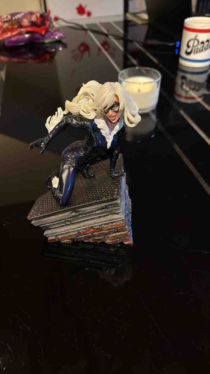 Statuette de collection Marvel Black Cat en état neuf (Neu (gemäss ...