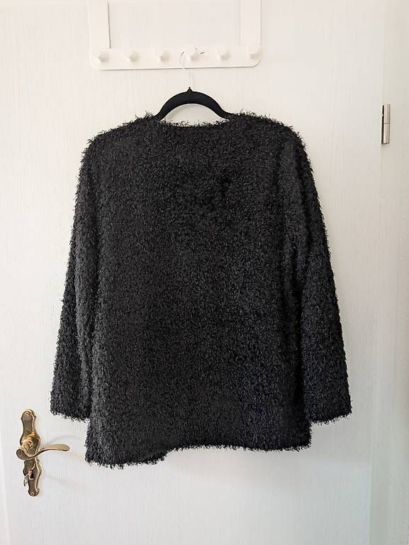 Giacche: Schwarzer Cardigan Gr. S – Usato da Erschwil venduto da andora00 1