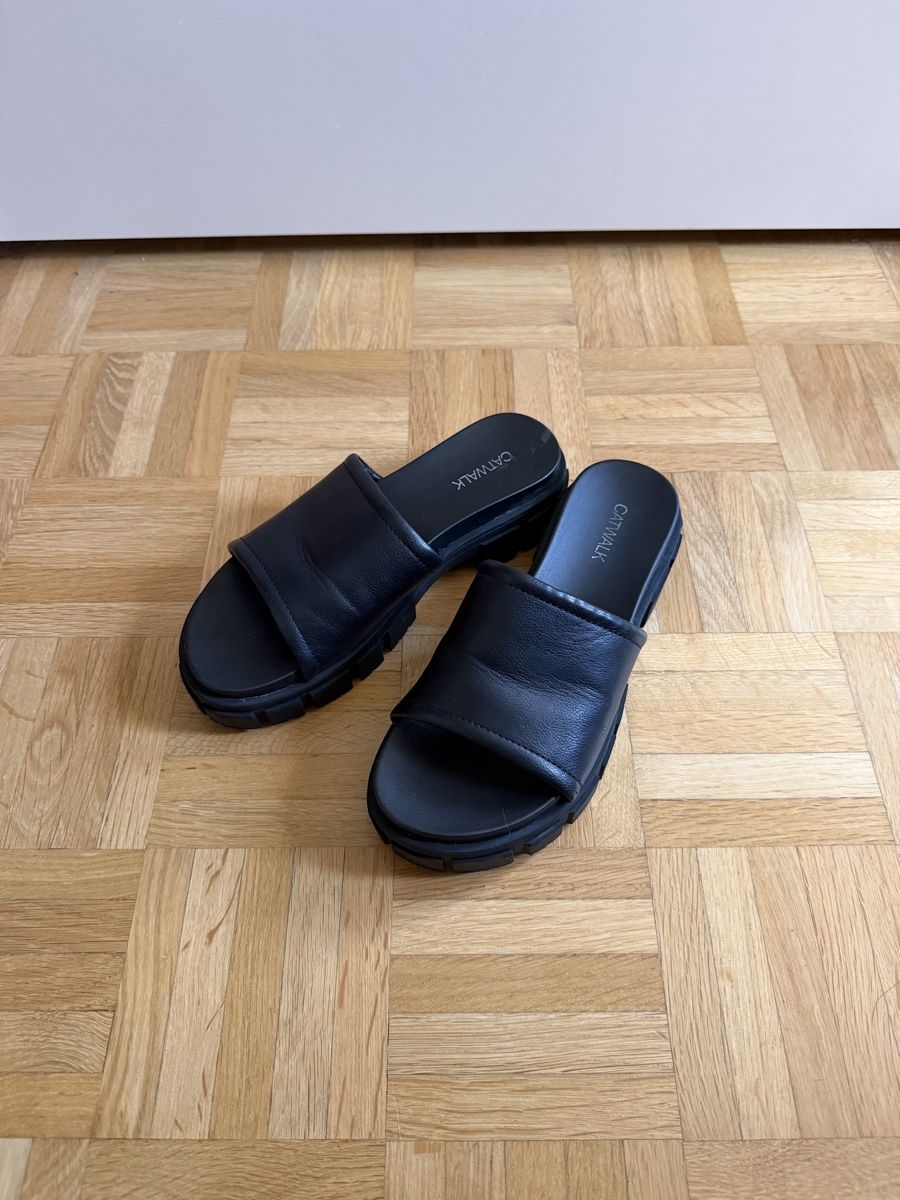 Chaussures femmes: Sandale – D'occasion à Montsevelier par Duna2210 3