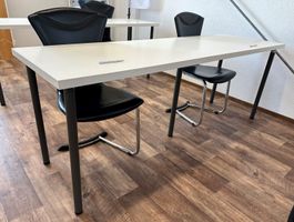 Tisch für Büro / Schulung / Arbeitsplatz