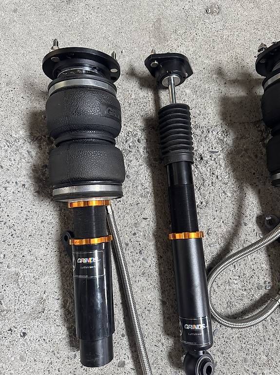 Tutti pezzi di ricambio auto: Luftfahrwerk inkl. Lufterzeugung BMW E46 – Usato da Buchs SG venduto da Ammo97 2