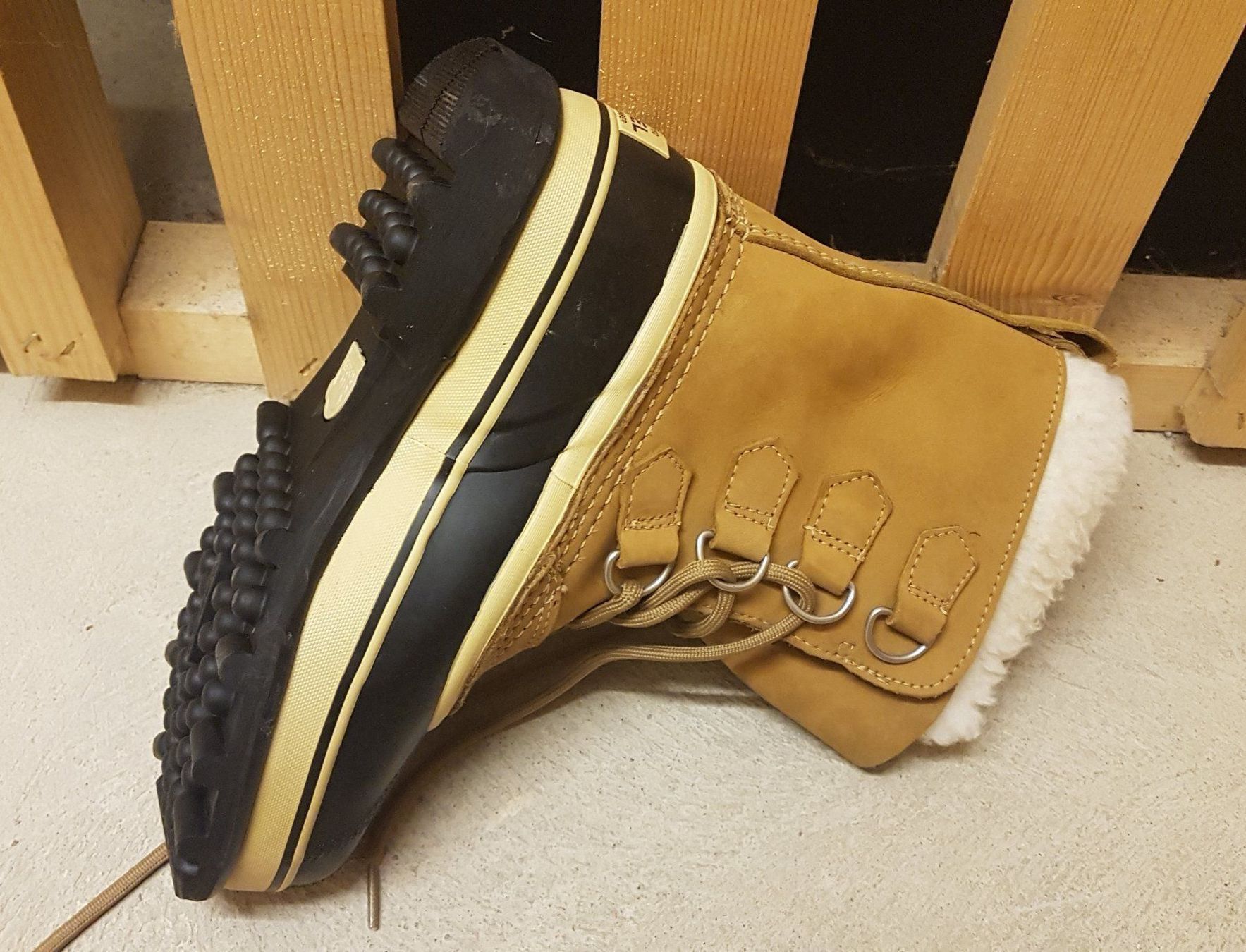 Sorel Scarpe da uomo: Wanderschuhe SOREL N.36 – Nuovo (secondo la descrizione) da Innerberg venduto da Ganapataye 2