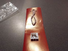 Kette / Ohrringe / Armband, weisse Perle