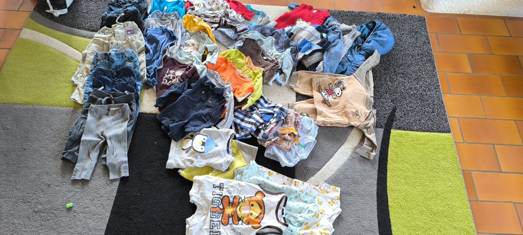 Lotti & Set di vestiti: Kleiderpaket 80 – Usato da Aegerten venduto da NicoleBe