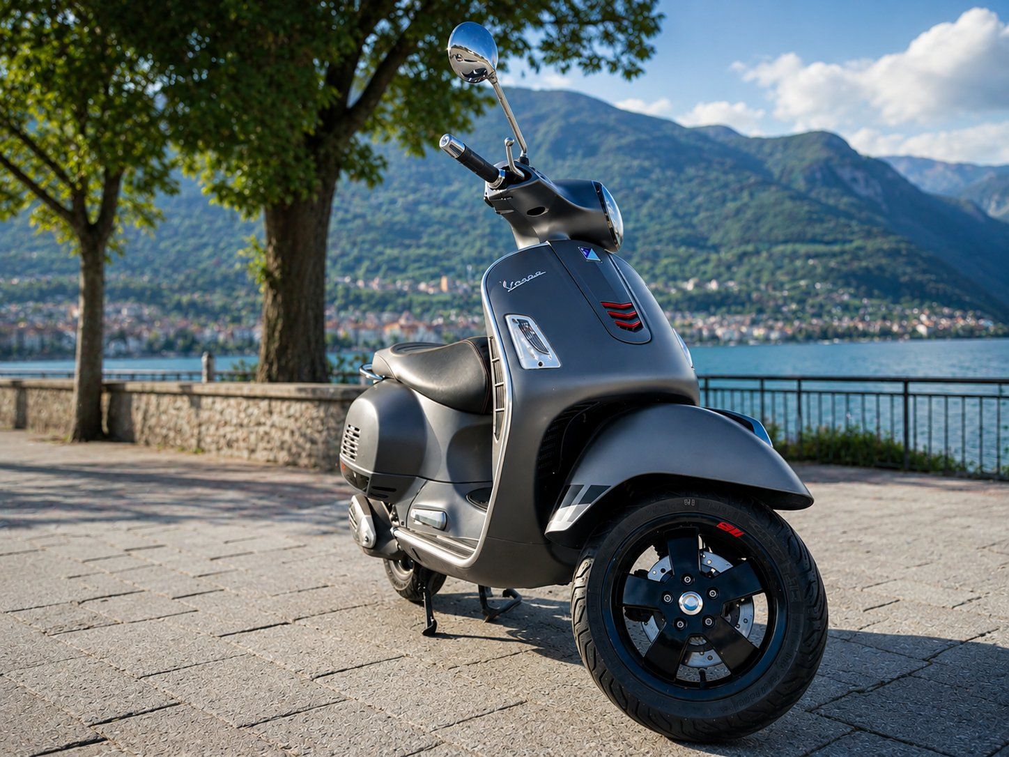 Vespa Scooter: Piaggio Vespa GTS Super 300er – Usato da Therwil venduto da decoart
