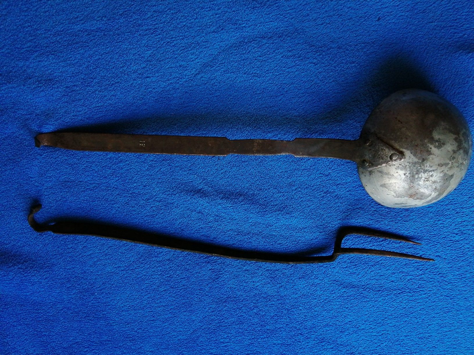 Küchengeräte: Rustikale Kelle und Gabel, Vintage Küchenhelfer Set – Gebraucht aus Honau von holunder3 1