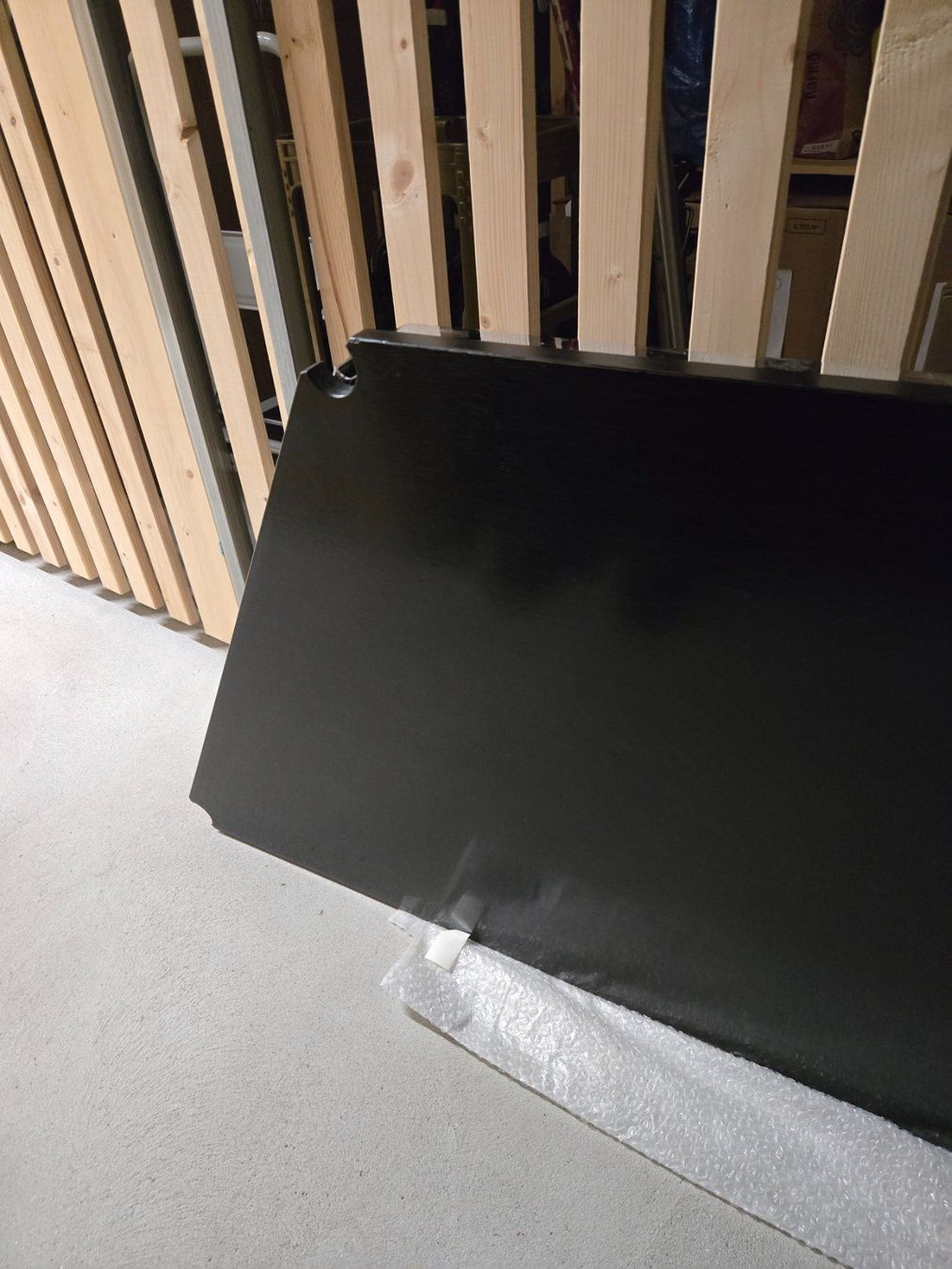 USM Tische: USM Haller Trapeztisch, Schwarz – Gebraucht aus Basel von noah27 2