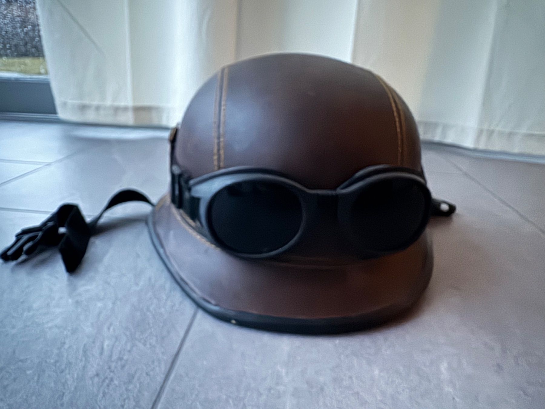 Costumi: Retro Pilotenhelm mit Brille, Grösse M – Usato da Brülisau venduto da san_d8f2 1