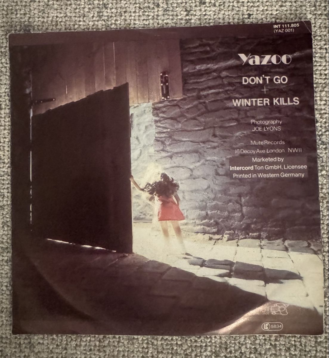 Dischi in vinile: Yazoo - Don't Go - 7" Single - 1982 – Usato da Rorbas venduto da BlackstarRecords 1
