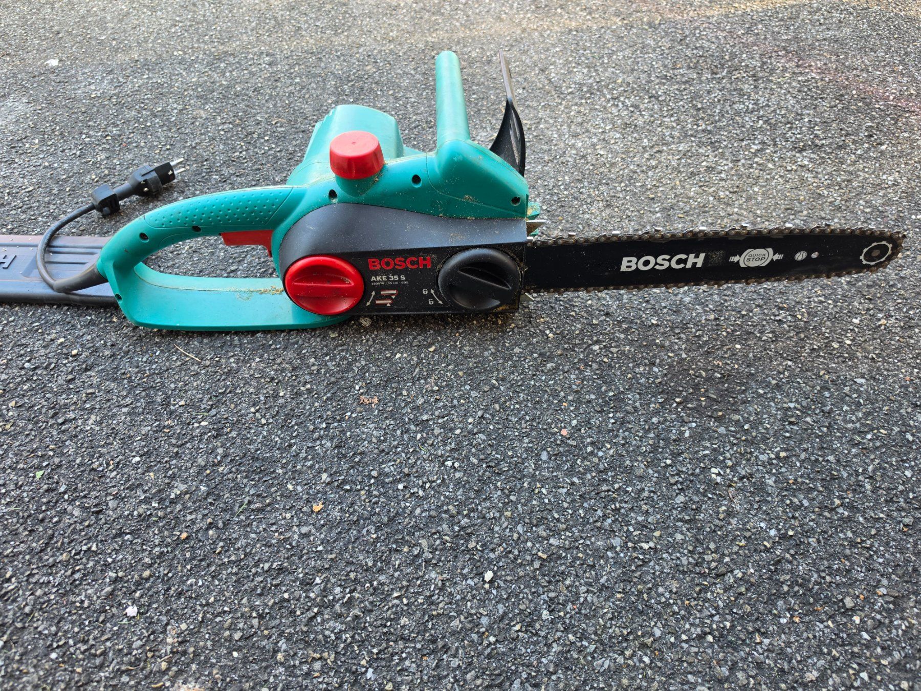 Seghe: Bosch Kettensäge 1800W 230V – Usato da Balsthal venduto da Nemesis85 1