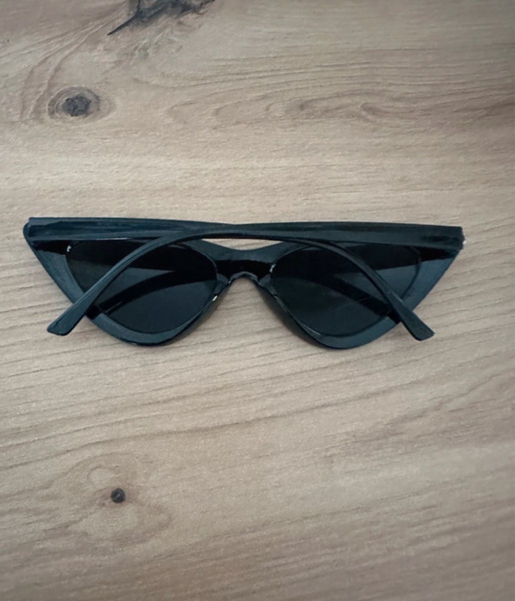 Occhiali & Lenti: Sonnenbrille schwarz Neu – Nuovo (secondo la descrizione) da Sevelen venduto da mar_gq8k 1