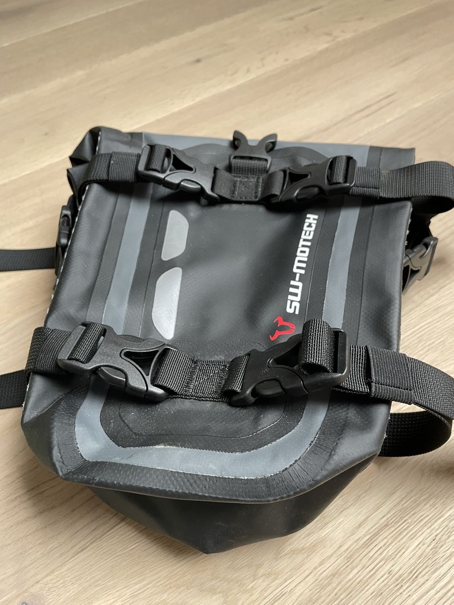 SW-Motech Valigie: SW-Motech Tailbag Drybag 80 – Nuovo (secondo la descrizione) da Basel venduto da ric_h97p 2