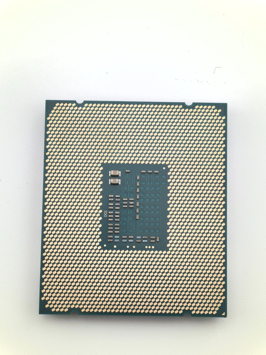 Intel Componenti elettronici: CPU Intel Xeon E5-1620V3 SR20p 3.5GHZ – Usato da Uster venduto da TOPPRICEE 1