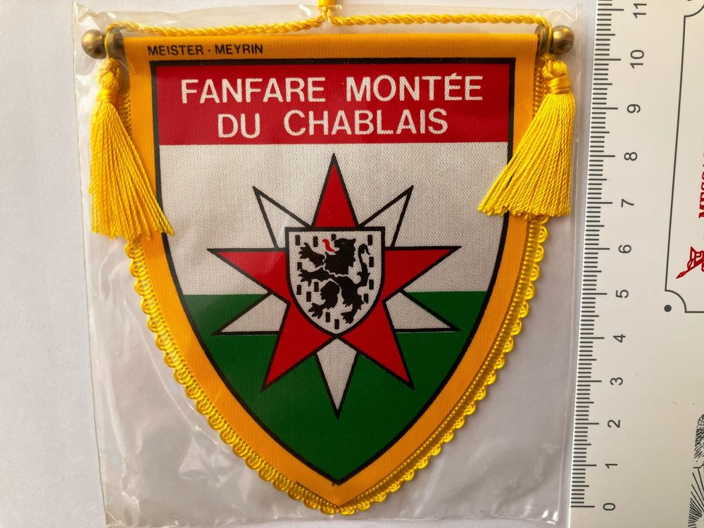 Vintage Fanion/Wimpel SPORT CLUB THUNER STERN (Neuf avec emballage d
