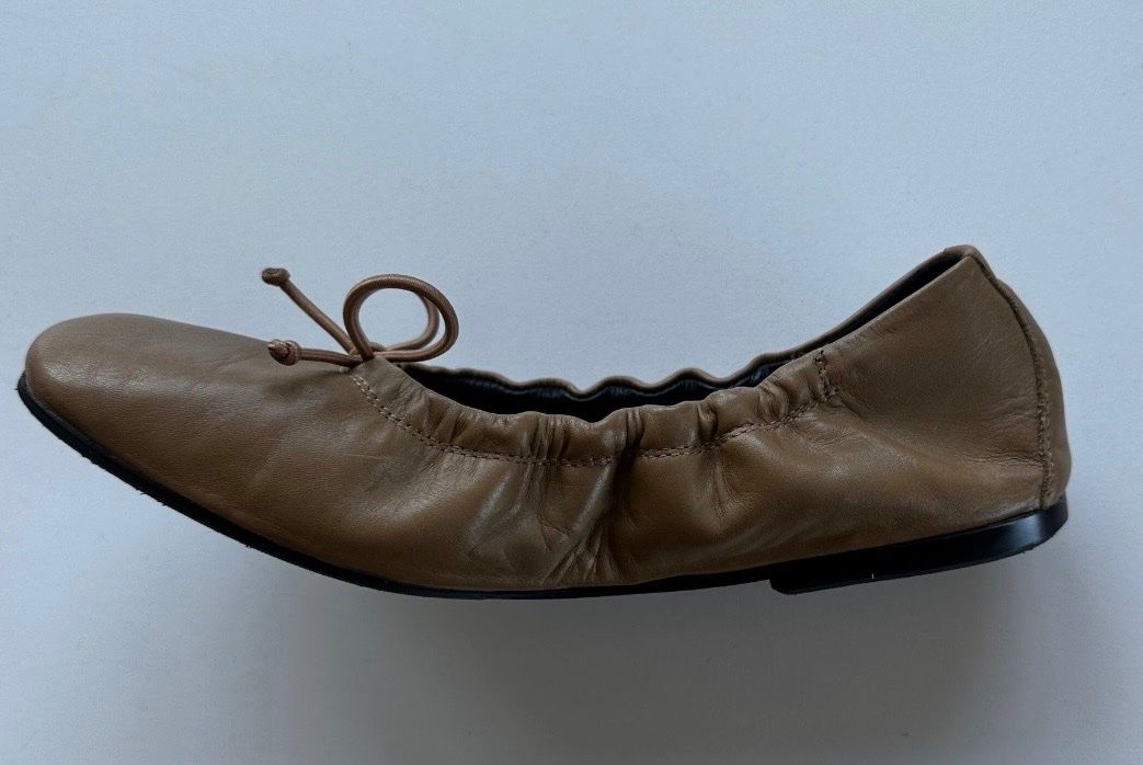 Massimo Dutti Damenschuhe: Massimo Dutti Ballerina Damen 36 – Gebraucht aus Liestal von Ballybs 2