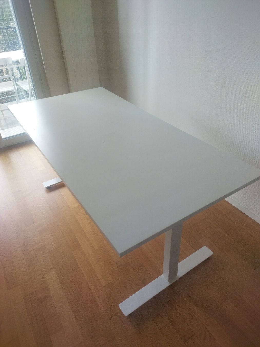 Ikea Scrivanie: Bürotisch Ikea – Usato da Basel venduto da Niels.H